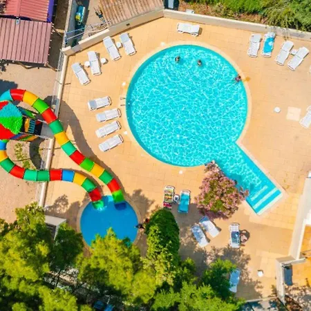 Mobil Avec Climatisation - 6 Pers. - Api-1-52-2186 אתר קמפינג
