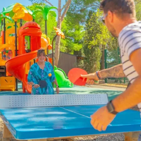Mobil Avec Climatisation - 6 Pers. - Api-1-52-2186 אתר קמפינג בלרוק-לה-באינס
